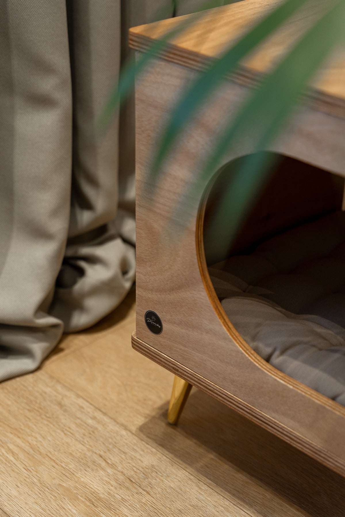 Guolis katėms "VAŠKINIS NAMAS"